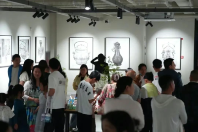 楚韻新繪 當千年文物在當代藝術中重生——記“荊楚文物躍然紙上”學生交流活動